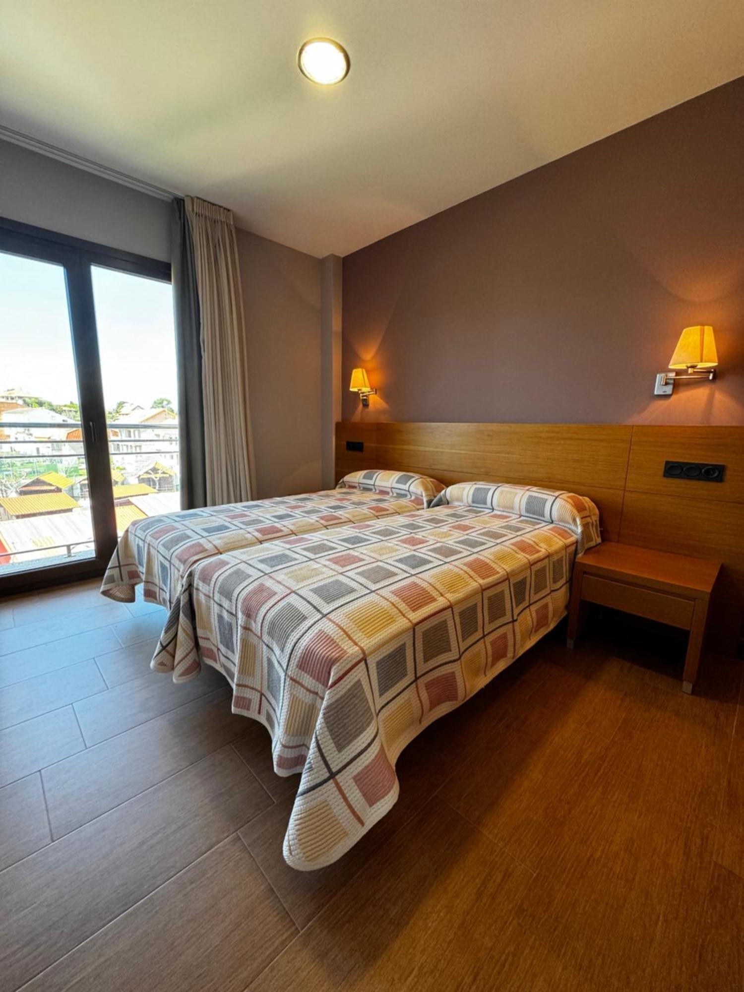 Apartamentos Playa Canelas Санхенхо Экстерьер фото